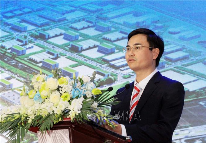 Chủ tịch Hội đồng quản trị Công ty Cổ phần tập đoàn GLB Group Phạm Công Chẩn phát biểu tại lễ khởi công. Ảnh: Thái Thuần - TTXVN
