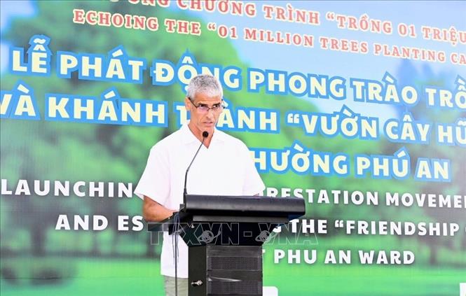 Ông Mauricio Alejandro Martinez Duque, Tổng Lãnh sự Cuba tại Thành phố Hồ Chí Minh phát biểu tại Lễ phát động phong trào trồng cây hữu nghị. Ảnh: Xuân Khu - TTXVN