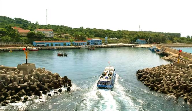 The boat dock at Con Co island. VNA Photo: Nguyên Linh