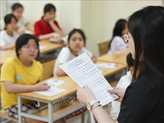 Phổ biến quy chế thi cho học sinh. Ảnh: Thanh Tùng - TTXVN