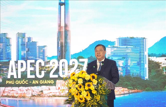 Ủy viên Bộ Chính trị, Phó Thủ tướng Thường trực Chính phủ Phạm Gia Túc phát biểu chỉ đạo hội nghị. Ảnh: Văn Sĩ - TTXVN 