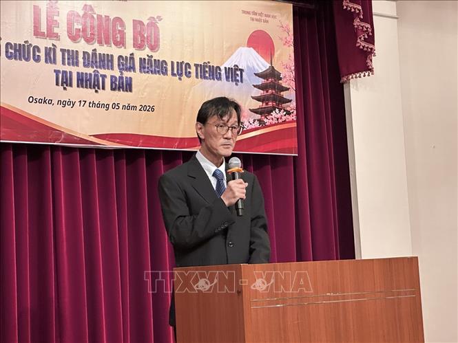 Giáo sư Shimizu Masaaki, đại diện Trung tâm Việt Nam học tại Nhật Bản, phát biểu tại sự kiện. Ảnh: Nguyễn Tuyến – Pv TTXVN tại Nhật Bản