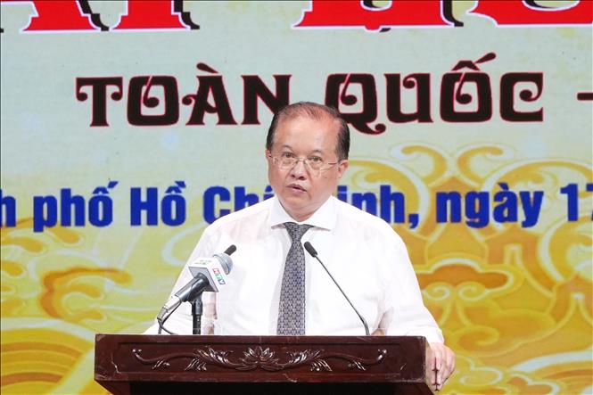 Thứ trưởng Bộ Văn hoá, Thể thao và Du lịch Tạ Quang Đông phát biểu khai mạc cuộc thi. Ảnh: Hữu Duyên - TTXVN