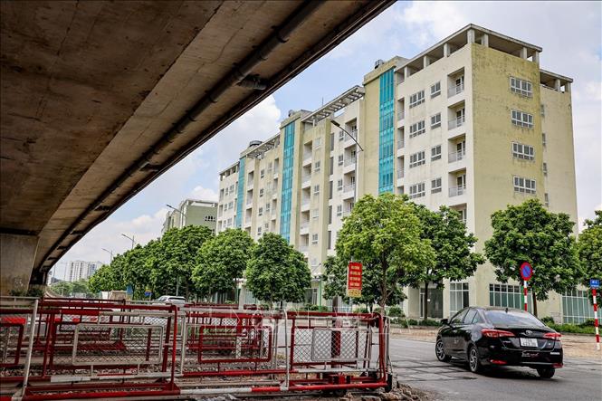 Khu nhà tái định cư Thượng Thanh, phường Việt Hưng (Hà Nội) nằm sát tuyến Vành đai 2, kết nối thuận lợi với khu vực trung tâm và các tuyến giao thông lớn của Hà Nội. Ảnh: Trung Nguyên - TTXVN