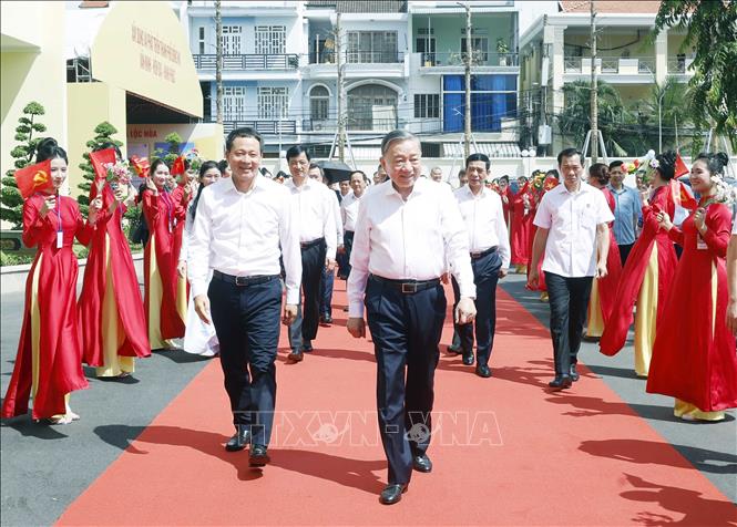 Tổng Bí thư, Chủ tịch nước Tô Lâm và Đoàn công tác của Trung ương đến làm việc với Ban Thường vụ Thành ủy Đồng Nai. Ảnh: Thống Nhất – TTXVN