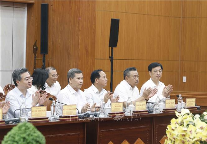 Các đại biểu tham dự buổi làm việc. Ảnh: Thống Nhất – TTXVN