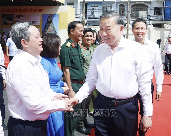 Tổng Bí thư, Chủ tịch nước Tô Lâm và các đại biểu. Ảnh: Thống Nhất – TTXVN
