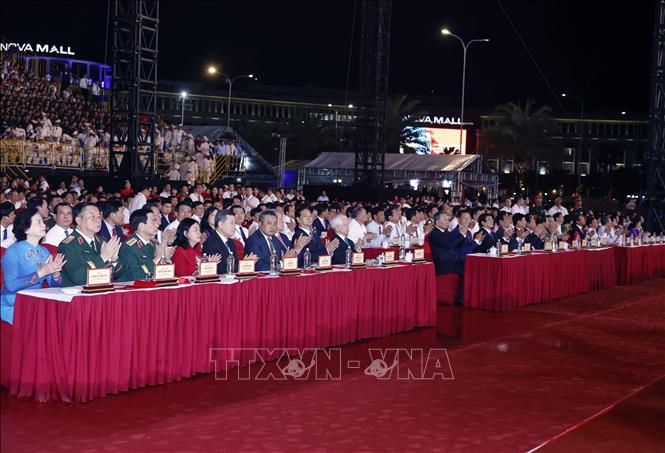 Tổng Bí thư, Chủ tịch nước Tô Lâm và các đại biểu tham dự buổi lễ. Ảnh: Thống Nhất – TTXVN