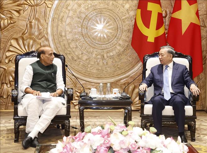Tổng Bí thư, Chủ tịch nước Tô Lâm tiếp Bộ trưởng Bộ Quốc phòng Ấn Độ Rajnath Singh. Ảnh: Thống Nhất – TTXVN