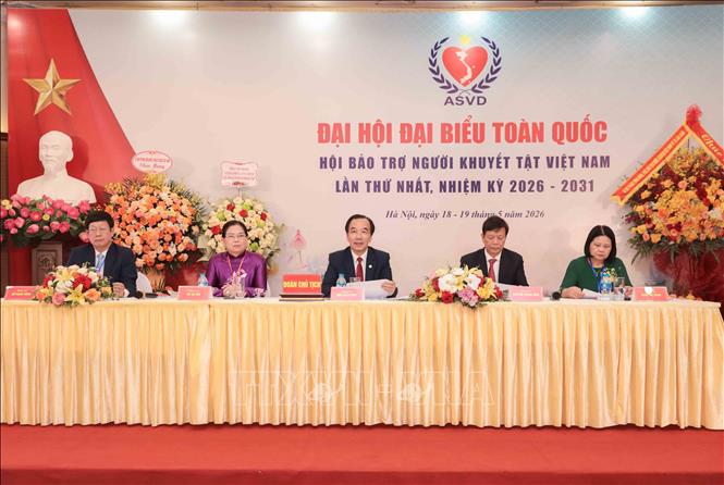 Đoàn Chủ tịch điều hành Đại hội Hội Bảo trợ người khuyết tật Việt Nam nhiệm kỳ 2026 - 2031. Ảnh: Phan Phương – TTXVN