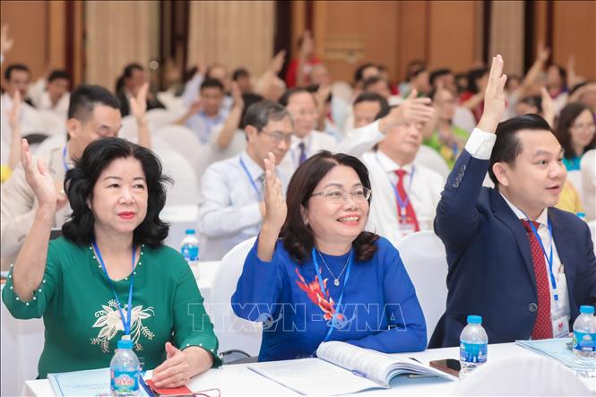 Đại biểu biểu quyết tại Đại hội. Ảnh: Phan Phương-TTXVN