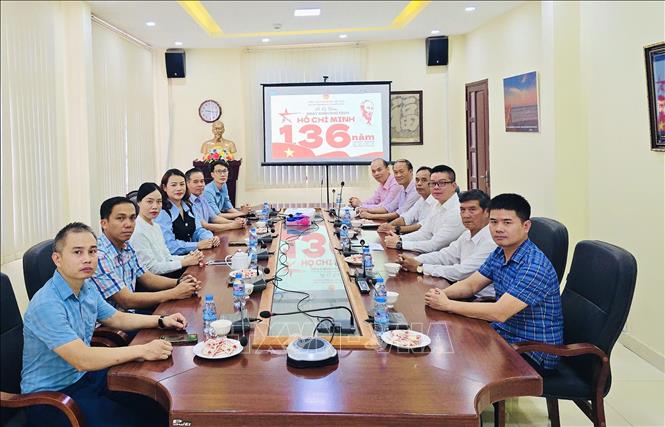 Tổng Lãnh sự quán Việt Nam tại tỉnh Battambang tổ chức sinh hoạt chuyên đề  tưởng nhớ Chủ tịch Hồ Chí Minh. Ảnh: Quang Anh - PV TTXVN tại Campuchia