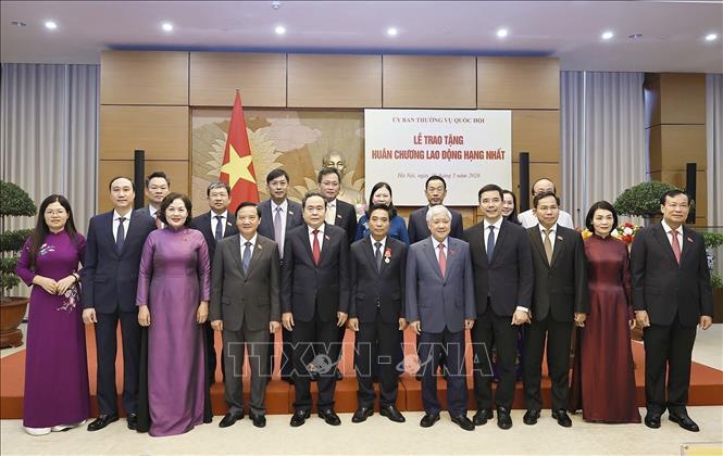 Chủ tịch Quốc hội Trần Thanh Mẫn với đại biểu. Ảnh: Doãn Tấn - TTXVN