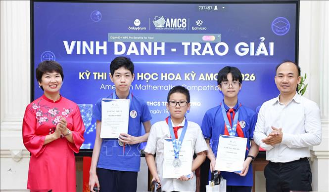 Ngày 19/5/2026, Ban tổ chức cuộc thi đã trao giải cho các học sinh đạt giải của trường THCS Trưng Vương. Ảnh: Thanh Tùng - TTXVN
