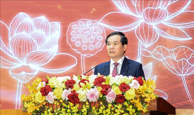 Ông Vũ Quyết Tiến,  Phó Bí thư Tỉnh ủy Quảng Ninh phát biểu tại chương trình tổng kết trao giải.  Ảnh: Thanh Vân-TTXVN 