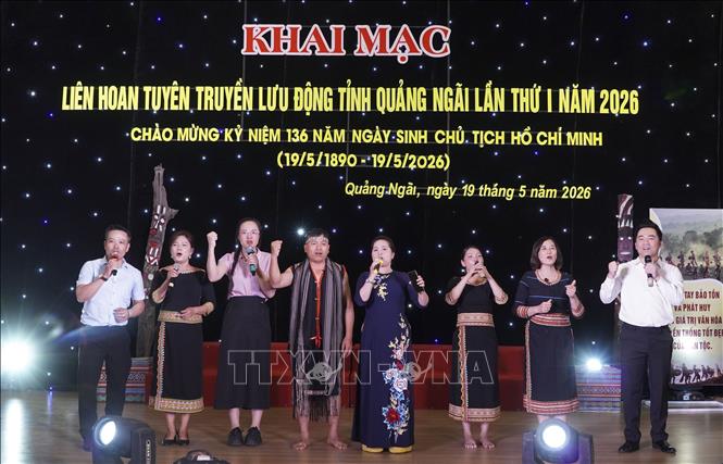 Các tiết mục tại liên hoan. Ảnh: Dư Toán - TTXVN