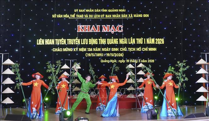 Các tiết mục tại liên hoan. Ảnh: Dư Toán - TTXVN