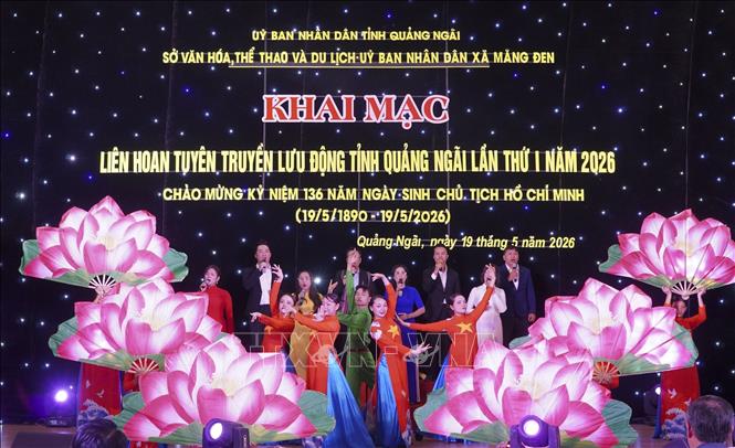 Các tiết mục tại liên hoan. Ảnh: Dư Toán - TTXVN