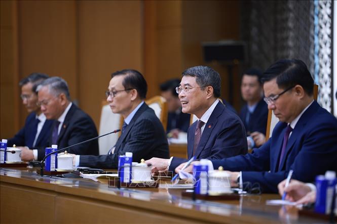 Thủ tướng Lê Minh Hưng tiếp Đoàn công tác của Cơ quan Đại diện Thương mại Hoa Kỳ (USTR) do Phó Đại diện Thương mại Hoa Kỳ Rick Switzer làm Trưởng đoàn. Ảnh: Dương Giang – TTXVN
