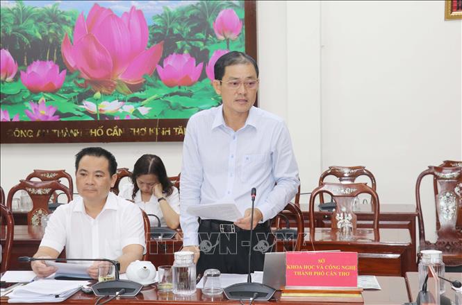 Ông Ngô Anh Tín, Giám đốc Sở Khoa học và Công nghệ thành phố Cần Thơ, phát biểu. Ảnh: Ngọc Thiện- TTXVN