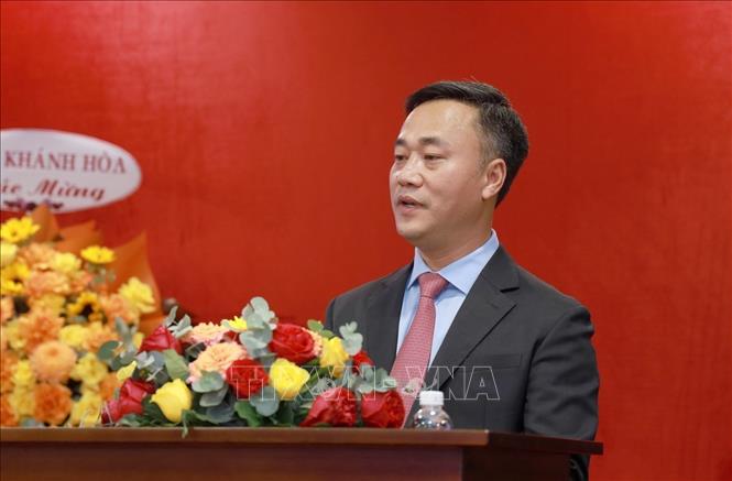 Ông Nguyễn Việt Hùng, Chủ tịch UBND tỉnh Khánh Hòa, phát biểu. Ảnh: Xuân Triệu - TTXVN
