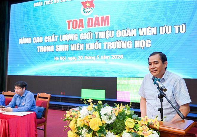 Đồng chí Vũ Đức Tú, Ủy viên Ban Chấp hành Đảng bộ, Phó Trưởng Ban thường trực Ban Tuyên giáo và Dân vận Đảng uỷ các cơ quan Đảng Trung ương phát biểu. Ảnh: Minh Đức – TTXVN
