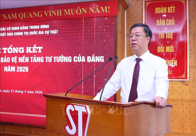 PGS.TS. Vũ Trọng Lâm, Bí thư Đảng ủy, Giám đốc - Tổng Biên tập Nhà xuất bản Chính trị quốc gia Sự thật phát biểu. Ảnh: Văn Điệp - TTXVN