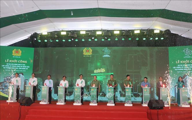 Khởi công dự án xây dựng nhà ở xã hội cho lực lượng công an nhân dân. Ảnh: Trịnh Duy Hưng - TTXVN