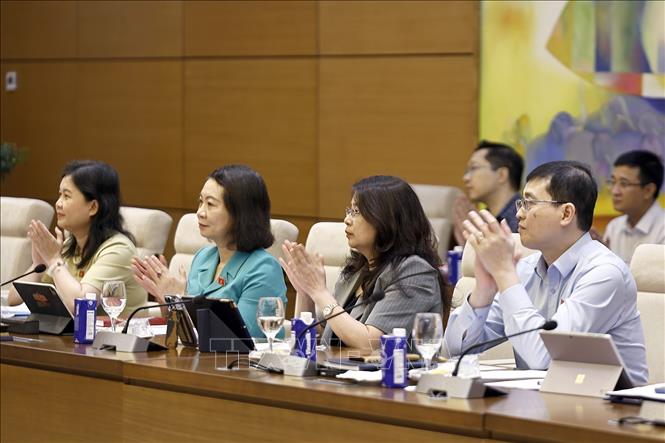 Đại biểu dự cuộc làm việc. Ảnh: Doãn Tấn - TTXVN