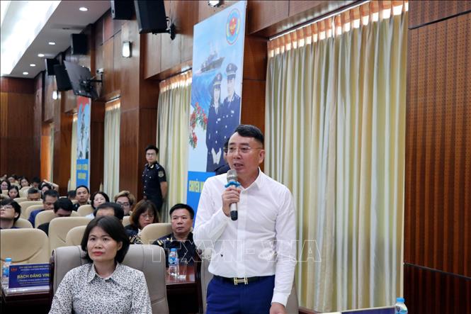 Đại diện Hiệp hội vận tải Hải Phòng kiến nghị. Ảnh: Mạnh Tú - TTXVN