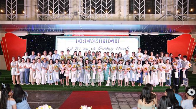 Thành công của “Dream High” một lần nữa khẳng định vị thế và nỗ lực của Trường THCS Hoàng Mai trong việc xây dựng môi trường giáo dục hạnh phúc, tạo bệ phóng vững chắc để các thế hệ học sinh tự tin hội nhập và “bay cao” trên hành trình phía trước. Ảnh: Thanh Tùng - TTXVN