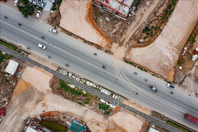 So với hiện trạng, mặt cắt tuyến Quốc lộ 1A sẽ hình thành trục giao thông quy mô 90m với 16 làn xe hiện đại bậc nhất Việt Nam. Ảnh: Trung Nguyên - TTXVN
