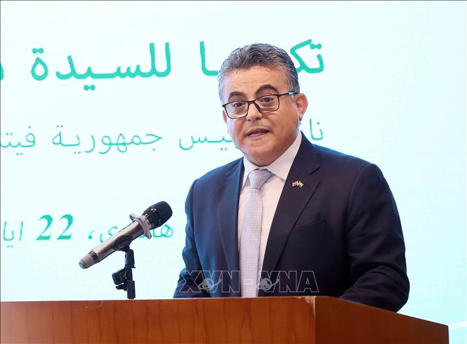 Palestinian Ambassador to Vietnam Saadi Salama speaks at the ceremony. VNA Photo: An Đăng
