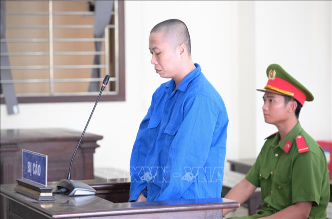 Bị cáo Nguyễn Văn Tài tại phiên tòa. Ảnh: Bùi Giang - TTXVN
