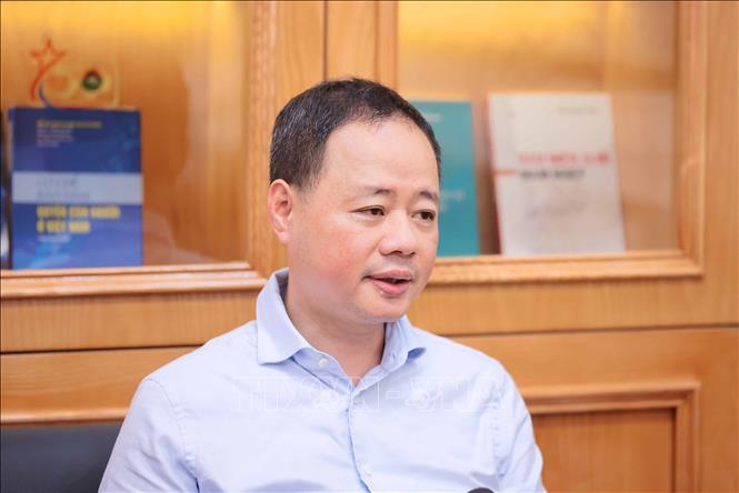 GS.TS Trần Hồng Thái - Chủ tịch Viện Hàn lâm Khoa học và Công nghệ Việt Nam(VAST) trả lời phỏng vấn. Ảnh: Hoàng Hiếu - TTXVN