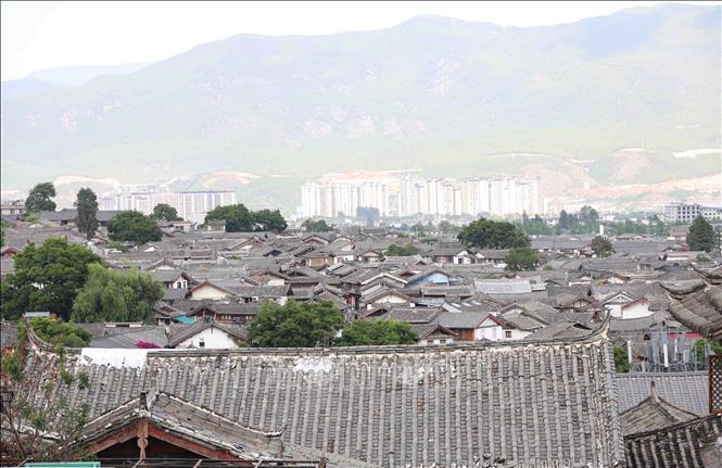 Lệ Giang cổ trấn được xây dựng vào cuối thời nhà Tống, đầu triều nhà Nguyên, đến nay đã có lịch sử hơn 800 năm. Ảnh: Công Tuyên - PV TTXVN tại Trung Quốc