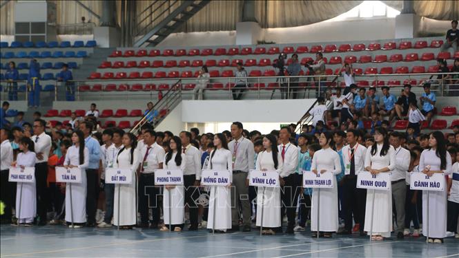 Các đội tham dự lễ khai mạc khai mạc Giải thể thao học sinh phổ thông tỉnh Cà Mau năm 2026. Ảnh: Tuấn Kiệt – TTXVN.