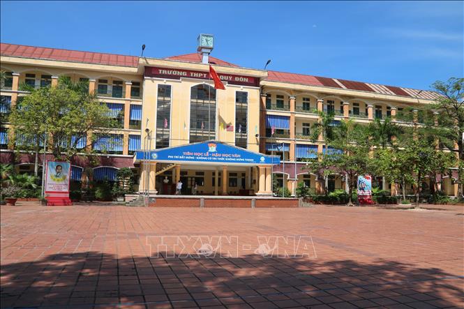 Điểm thi THPT Lê Quý Đôn có 728 thí sinh đăng ký dự thi với 31 phòng thi chính thức và 1 phòng thi dự phòng. Ảnh: Thu Hoài - TTXVN