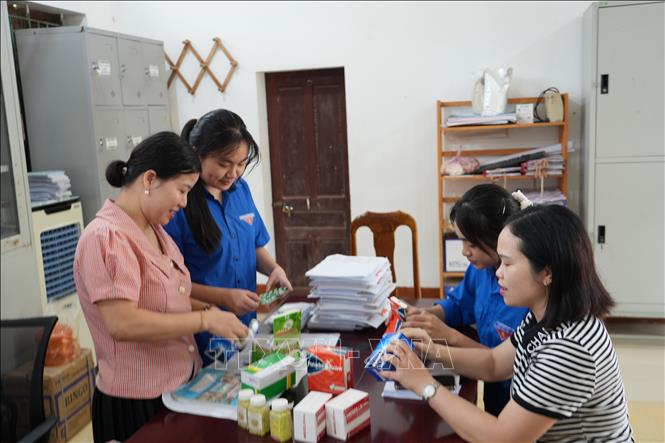 Chuẩn bị cho Kỳ thi tuyển sinh vào lớp 10, Trường THT Anh Sơn 3, xã Nhân Hòa đã chuẩn bị đầy đủ cơ sở vật chất, nước uống, thuốc men phục vụ kỳ thi. Ảnh: Bích Huệ - TTXVN
