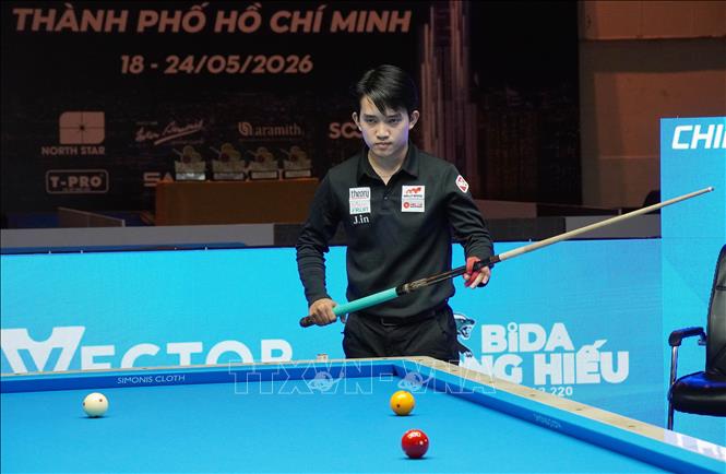 Chiêm Hồng Thái – Á quân Giải Billiards Carom 3 băng Cúp Thế giới TP. Hồ Chí Minh 2026 thi đấu trong trận chung kết tại Nhà thi đấu Nguyễn Du. Ảnh: Trung Tuyến - TTXVN