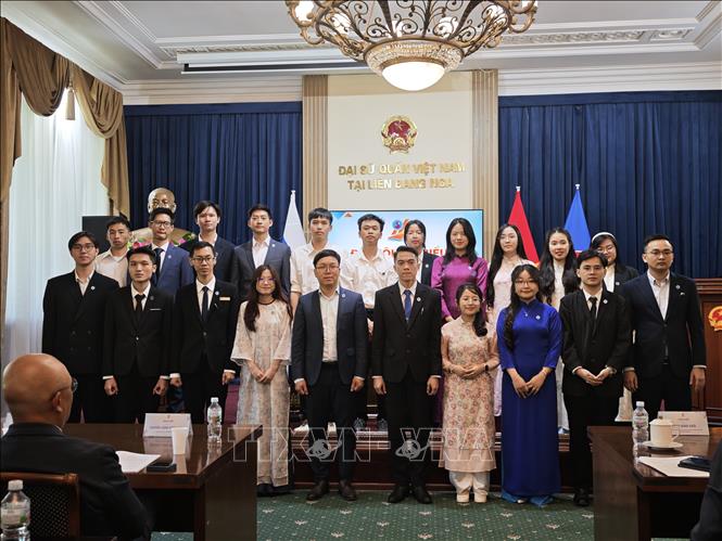 Ban Chấp hành Hội Sinh viên Việt Nam tại LB Nga nhiệm kỳ 2026 - 2028 ra mắt. Ảnh: Tâm Hằng - PV TTXVN tại LB Nga