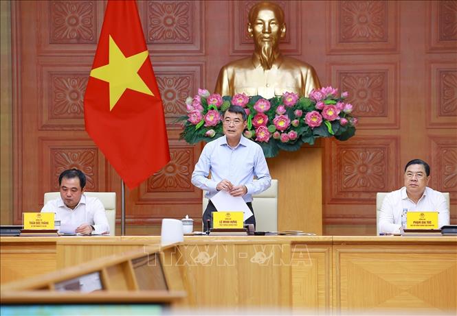 Thủ tướng Lê Minh Hưng chủ trì họp về nhà ở cho thuê trên địa bàn thành phố Hà Nội. Ảnh: Dương Giang - TTXVN
