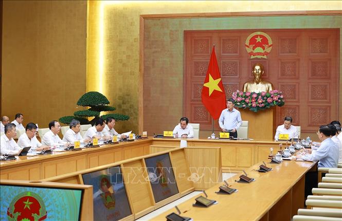 Thủ tướng Lê Minh Hưng chủ trì họp về nhà ở cho thuê trên địa bàn thành phố Hà Nội. Ảnh: Dương Giang - TTXVN
