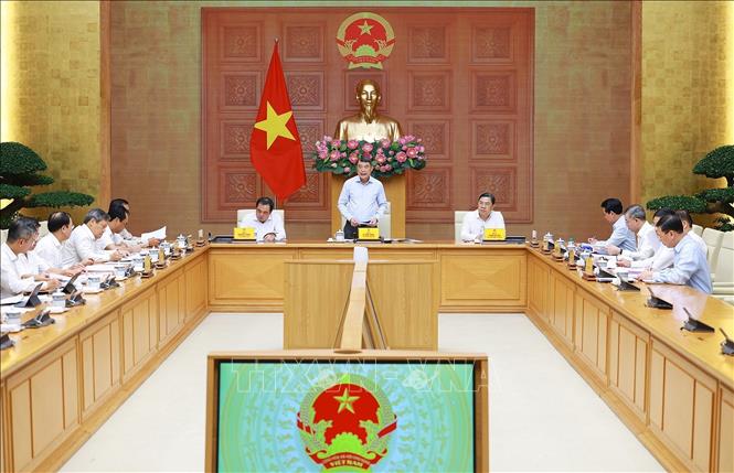 Thủ tướng Lê Minh Hưng chủ trì họp về nhà ở cho thuê trên địa bàn thành phố Hà Nội. Ảnh: Dương Giang - TTXVN
