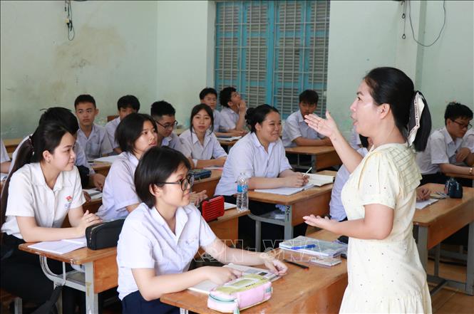 Sau gần 1 năm thực hiện chính quyền 2 cấp, công tác dạy và học ở các xã, phường, đặc khu trên địa tỉnh Khánh Hòa ổn định. Ảnh: Phan Sáu - TTXVN