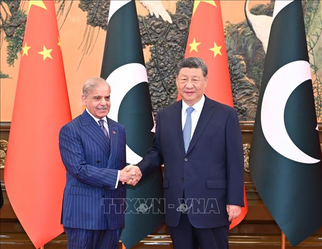 Chủ tịch Trung Quốc Tập Cận Bình tại cuộc gặp Thủ tướng Pakistan Shehbaz Sharif ở Bắc Kinh, Trung Quốc, ngày 25/5/2026. Ảnh: THX/TTXVN