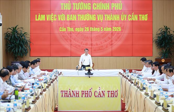 Thủ tướng Lê Minh Hưng làm việc với Ban Thường vụ Thành uỷ Cần Thơ. Ảnh: Dương Giang – TTXVN 
