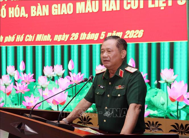 Thiếu tướng Trần Chí Tâm, Chính ủy Quân khu 7, Trưởng Ban Chỉ đạo 515 Quân khu 7, kết luận Hội nghị. Ảnh: Xuân Khu-TTXVN