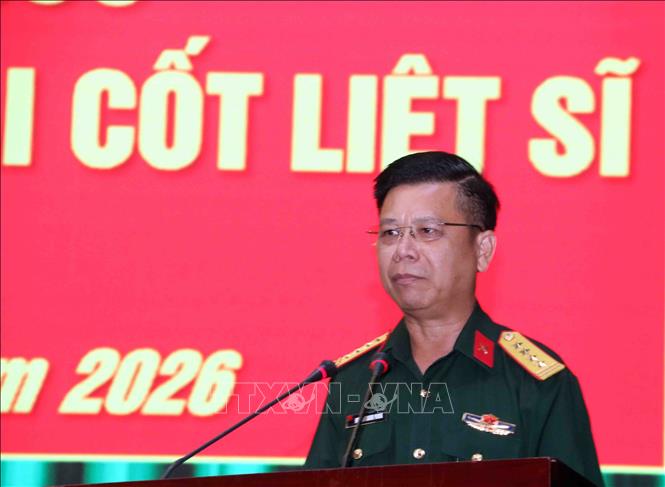Đại tá Nguyễn Thanh Phong, Chính ủy Bộ Chỉ huy quân sự thành phố Đồng Nai, Phó Trưởng Ban Chỉ đạo 515 thành phố Đồng Nai, tham luận tại Hội nghị. Ảnh: Xuân Khu-TTXVN