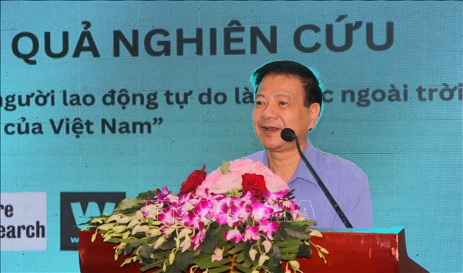 Giáo sư Tiến sĩ Nguyễn Văn Kính, Phó Chủ tịch Tổng hội Y học Việt Nam phát biểu tại hội thảo. Ảnh: Nguyễn Hằng - TTXVN